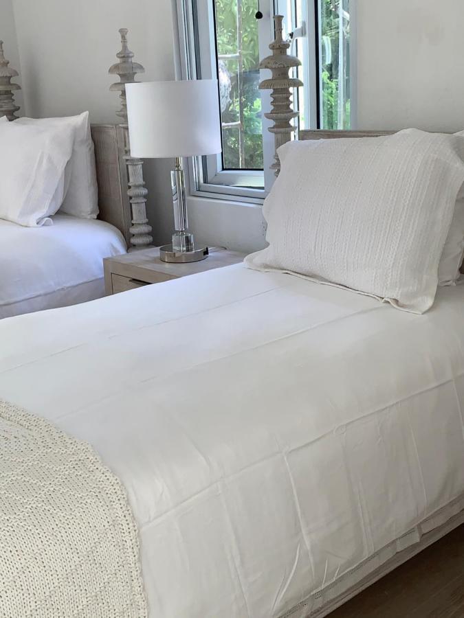 The Cay House Hotell Mangrove Cay Eksteriør bilde