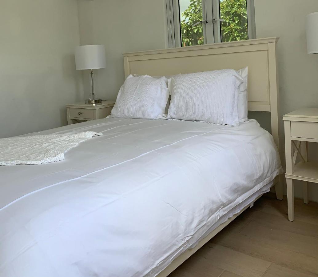 The Cay House Hotell Mangrove Cay Eksteriør bilde